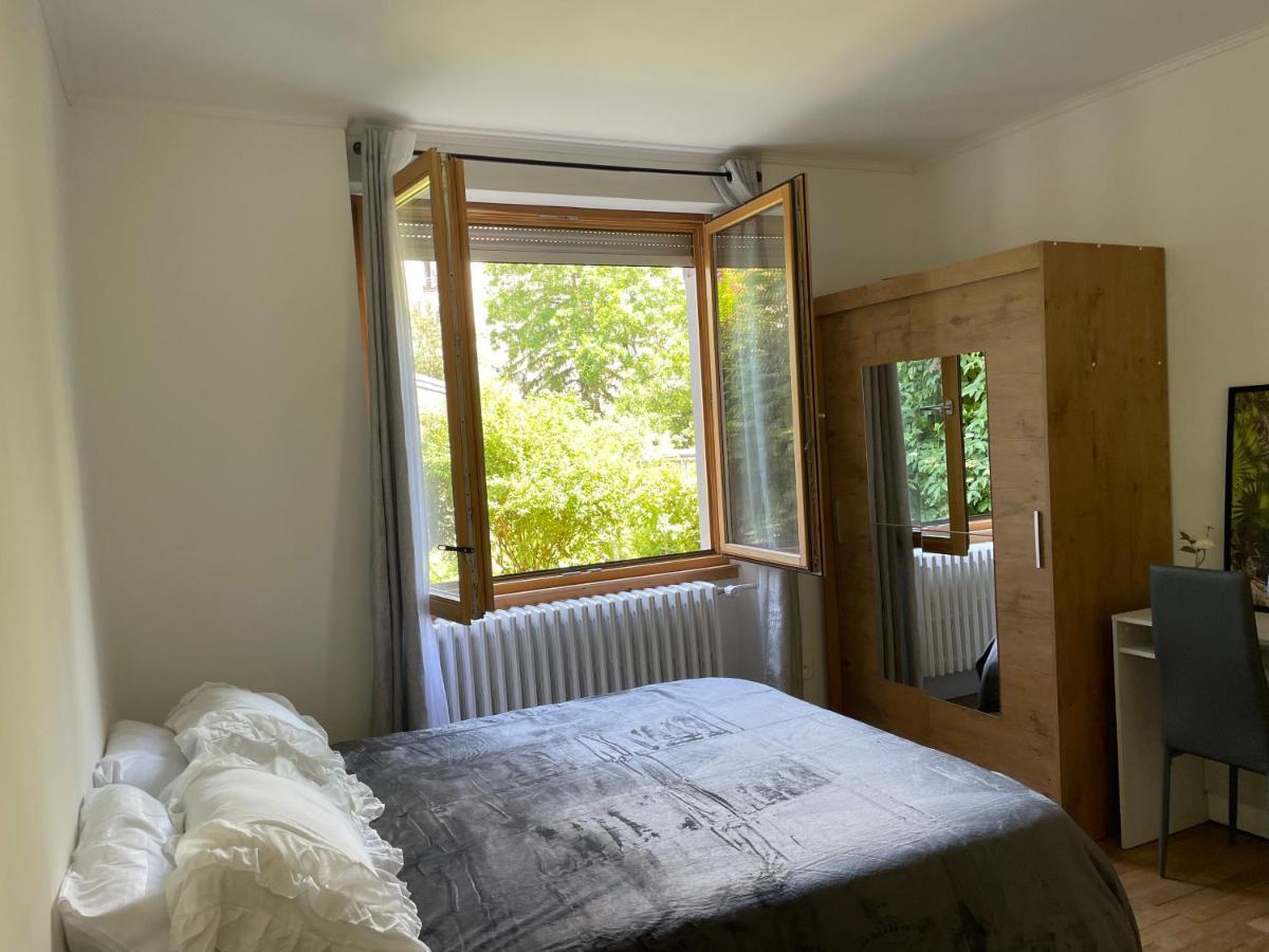 Chambre Privee Vue Sur Le Jardin Proche Centre Ville Besançon Exteriér fotografie